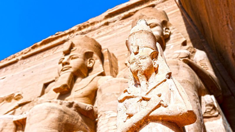 abu-simbel-statues-egypt.jpg