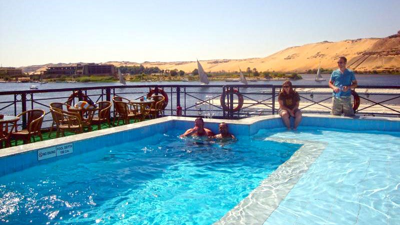 pool-nile-cruiseboat-egypt.jpg